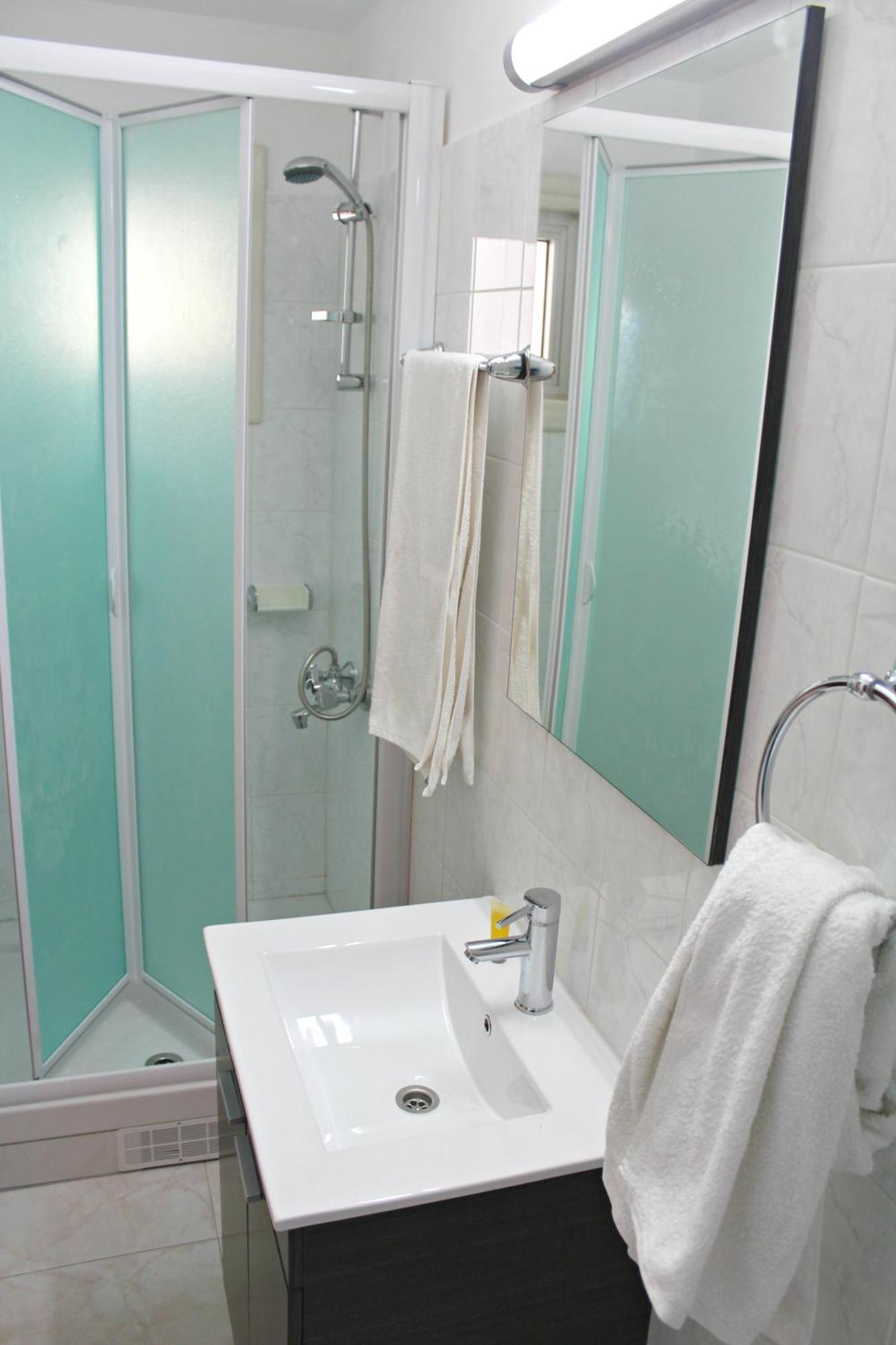 Maria Zintili Apartments アヤナパ 部屋 写真